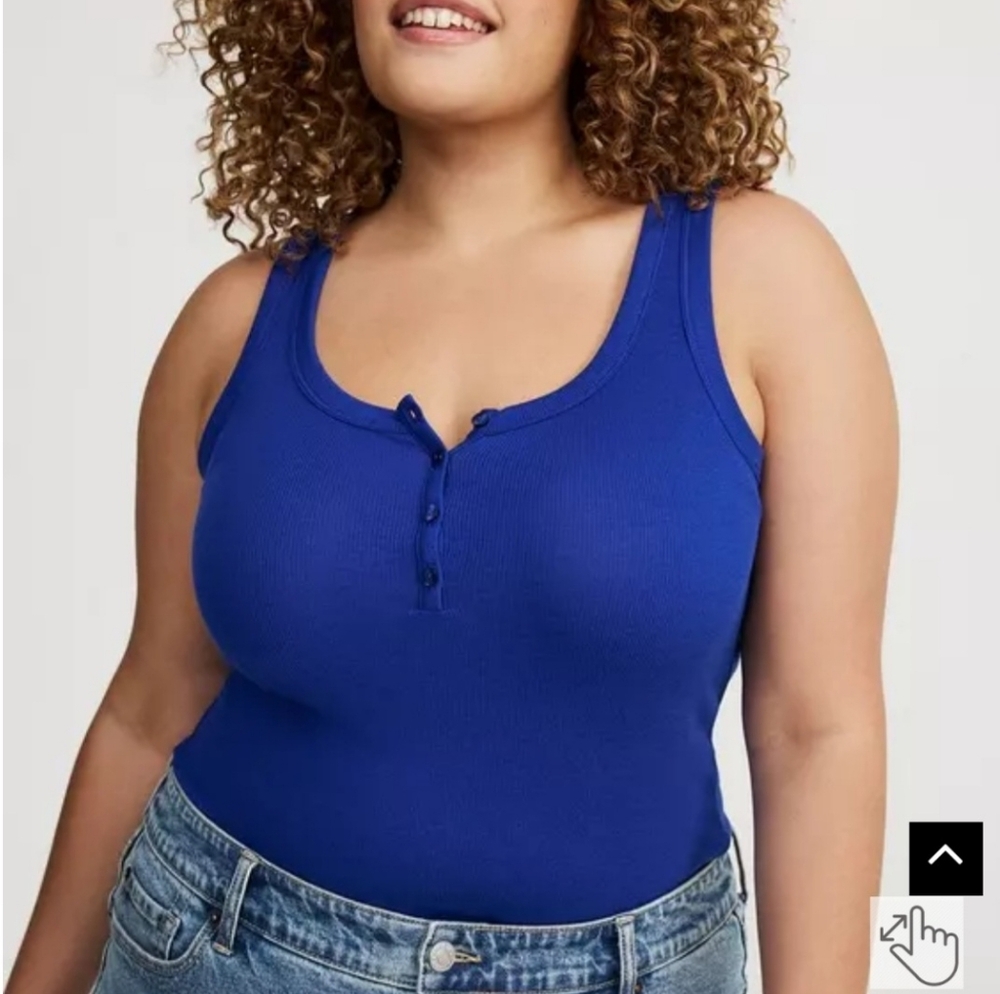 NWT Torrid Ribbed Scoop Henley Tank